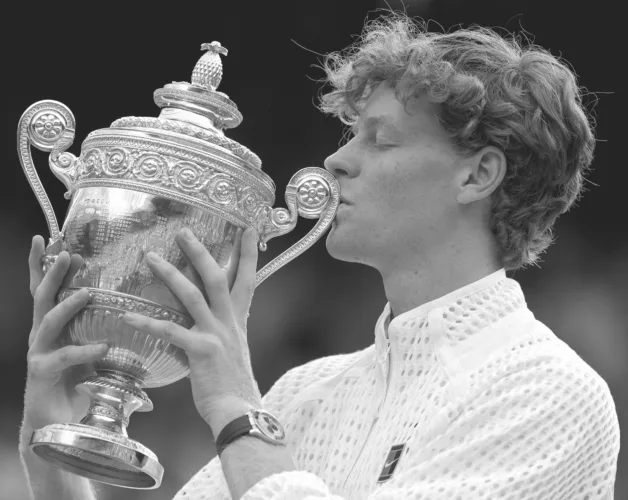 Top-ranked Sinner withdraws from US Open